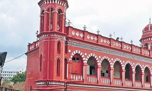 Mudaliars who maketh Madras the detailed contributions of Mudaliars in education, politics, films, medicine, culture and social work!!!