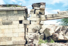 மதுரை அருகே பிற்கால பாண்டியர் கால கல்வெட்டு, சிதைந்த கோயில் கண்டுபிடிப்பு